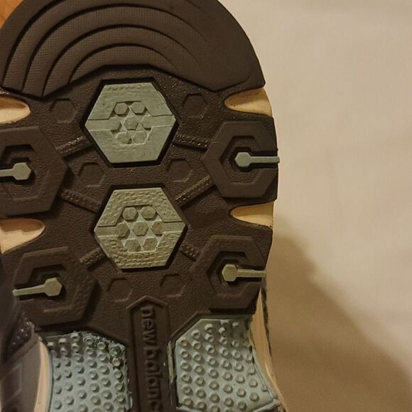 New balance all terrain shoes size 8 - Picture 7 of 7